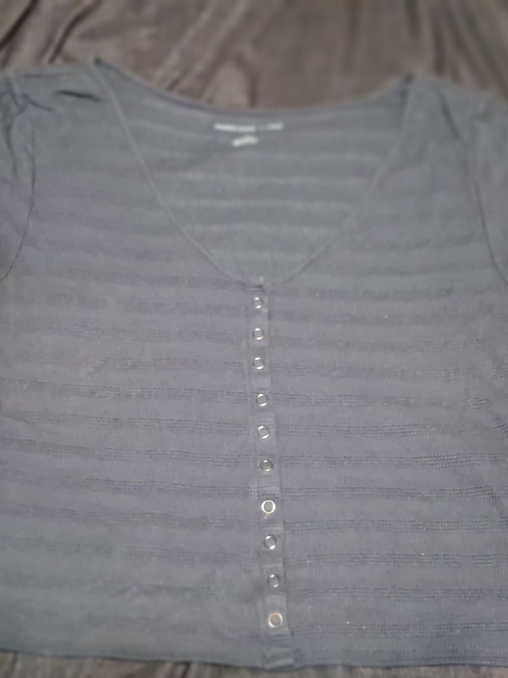 American Eagle V-Neck Faux Button Front Women’s Crop Top